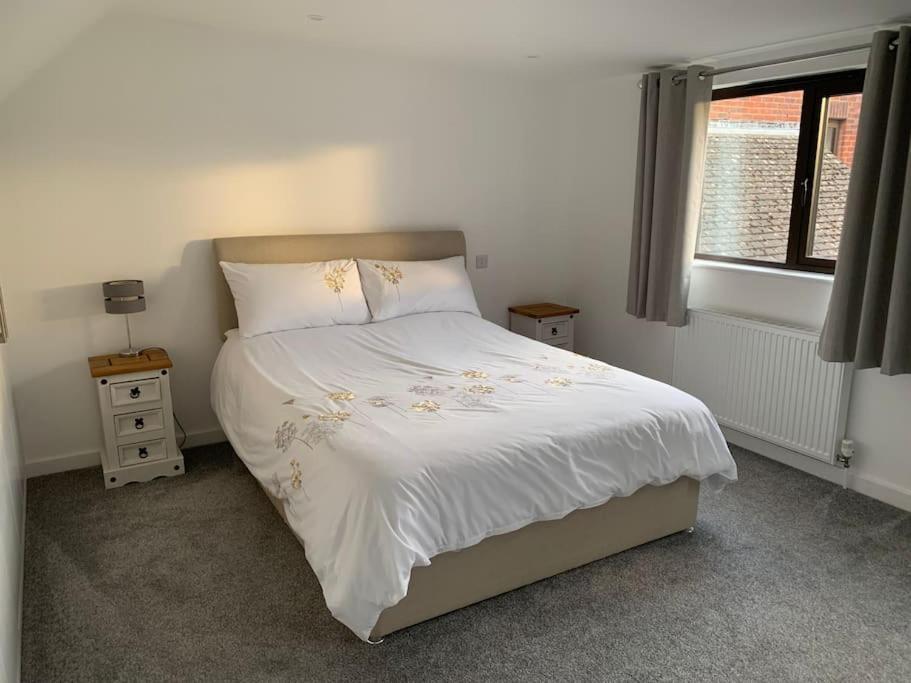1 Bedroom Self Contained Separate Annexe In Exeter Ide Ngoại thất bức ảnh